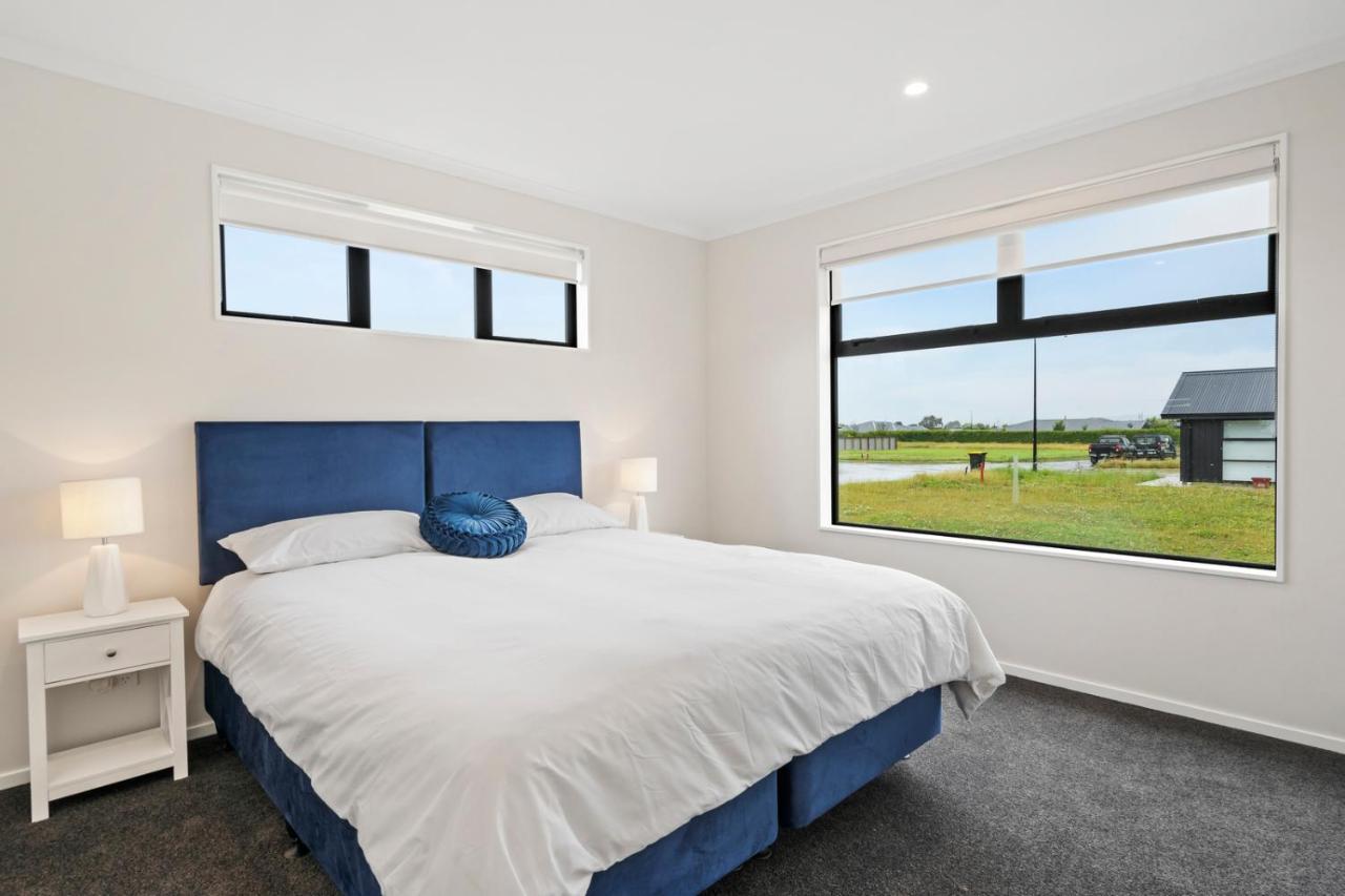 Pride Of Pinot - Martinborough Holiday Home 외부 사진